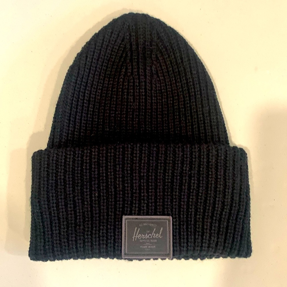 Hershel black knit beanie